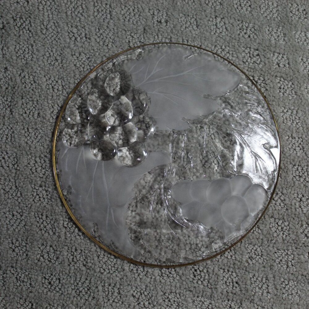 Set of 6 KIG Indonesia Vintage Clear Glass Gold Rimmed Round 7.25" Salad Plates - Picture 4 of 5